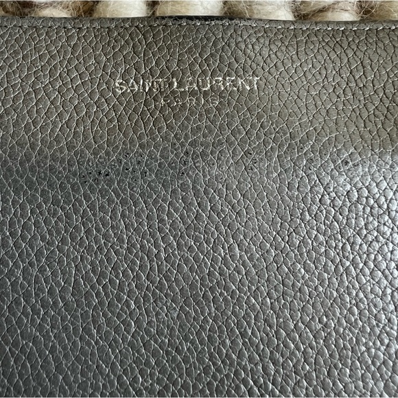 Pre loved Saint Laurent zippy wallet in grey available - Picture 8 of 8